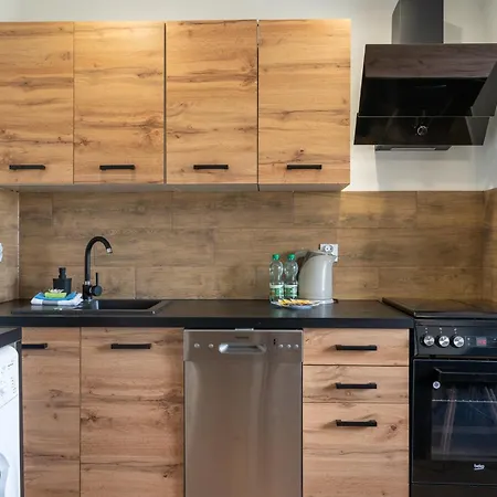 Centre By Bookinghost