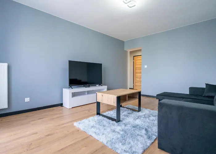 Centre By Bookinghost דירה